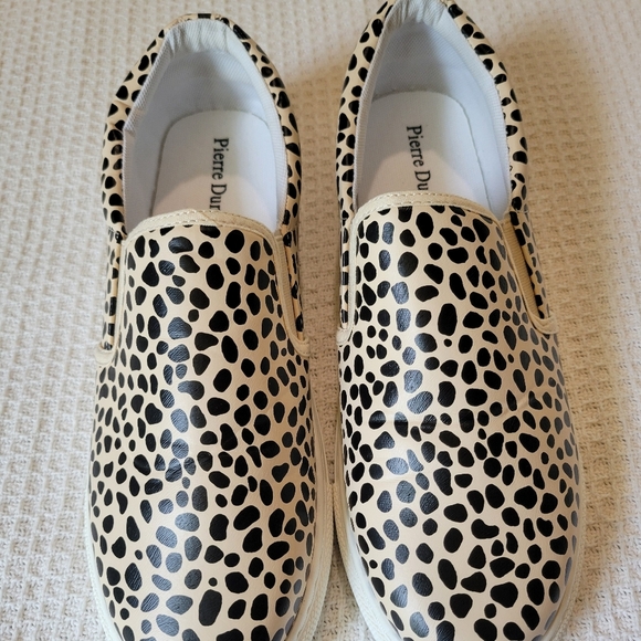 Pierre Dumas Black and White Slip-On Shoes - Picture 1 of 8
